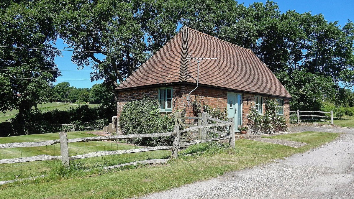 Rye Cottage | 1 bedroom accommodation in Brede, near Rye