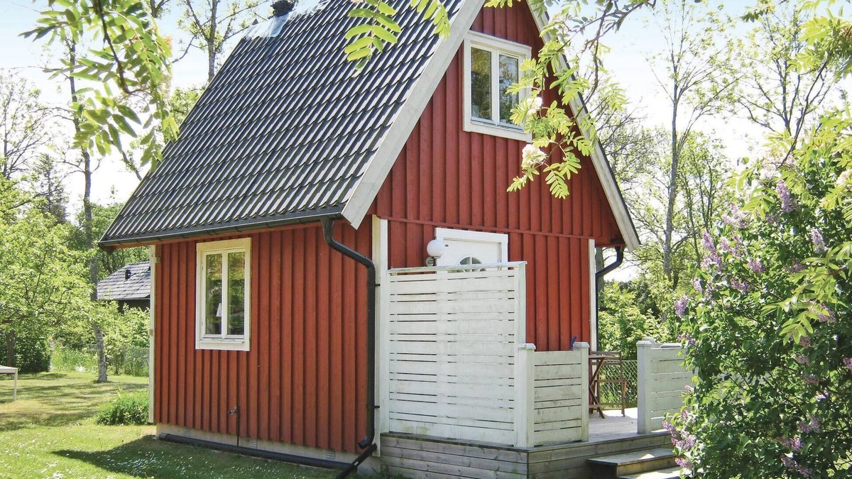 Brissund House | 1 bedroom amazing home in Visby