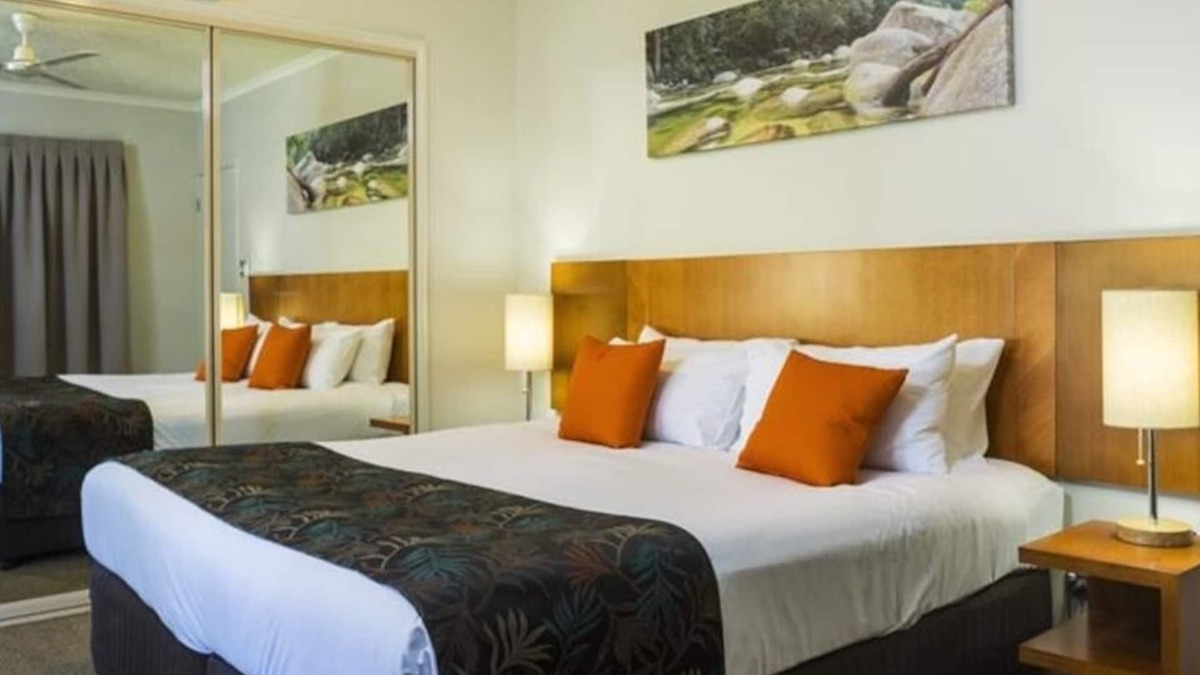 Cairns North Apartment | 1 Bedroom Apartment (Home One Bedroom - 2 nights)