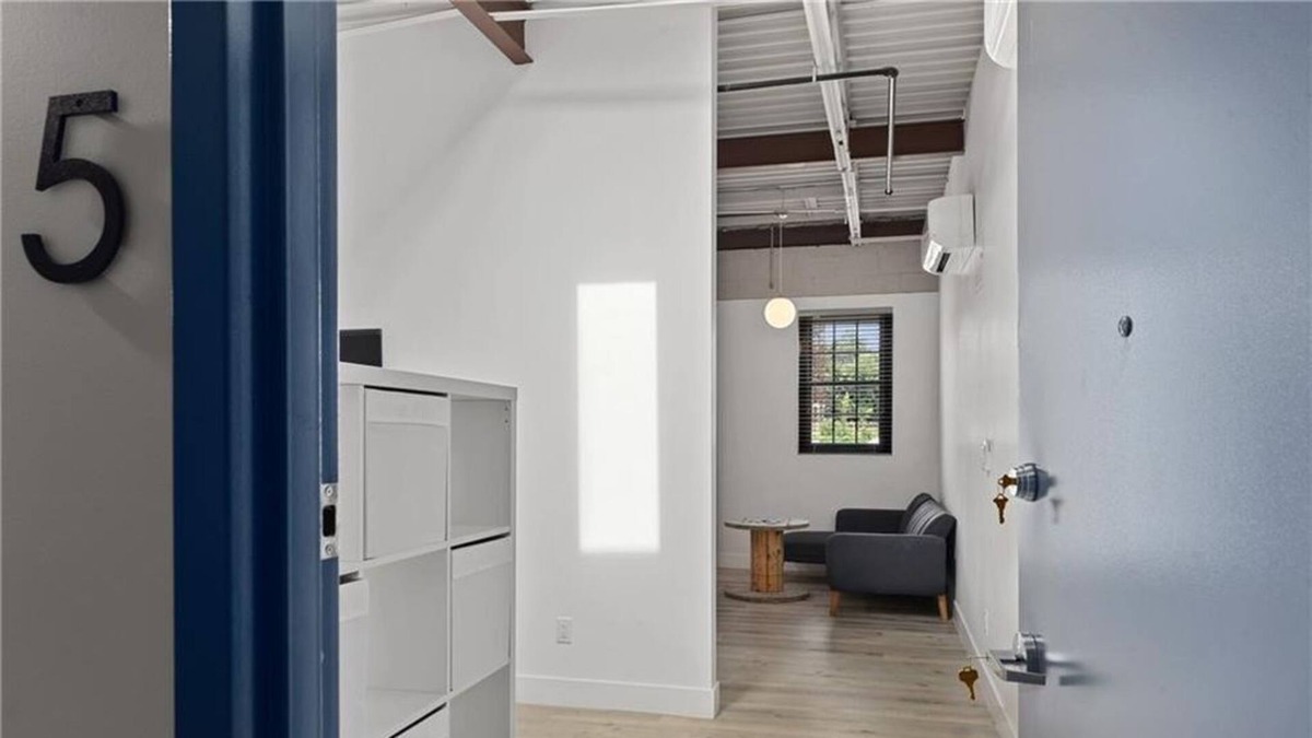 Port Chester Apartment | 1 Bedroom Apartment 305926 by Houzlet