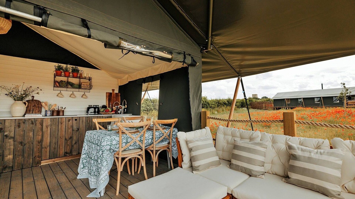 Little Walsingham Ski Chalet | 1 bedroom apartment in Walsingham, No deposit