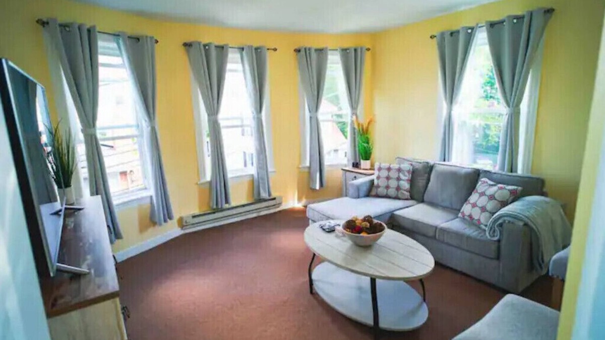 Usmma Apartment | 1-Bedroom Apartment with Sofa bed in City Island