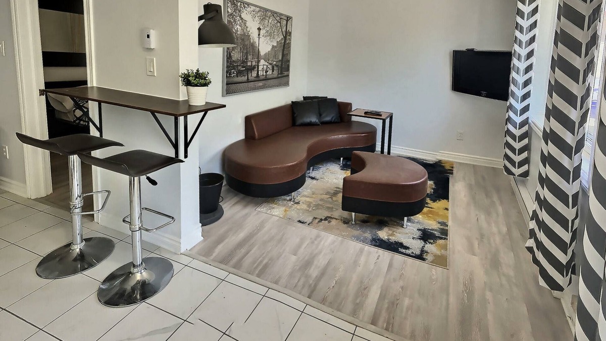 Hull Apartment | 1-Bedroom apt only 5 min from Downtown Ottawa