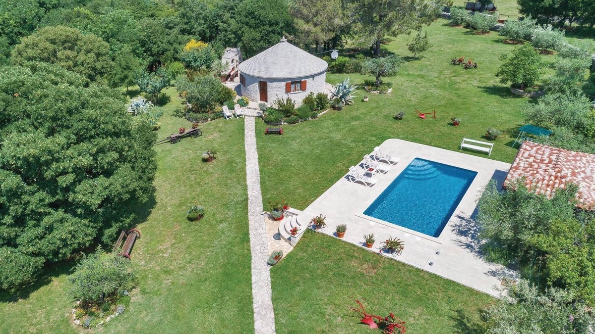 Manjadvorci House | 1 bedroom awesome home in Manjadvorci