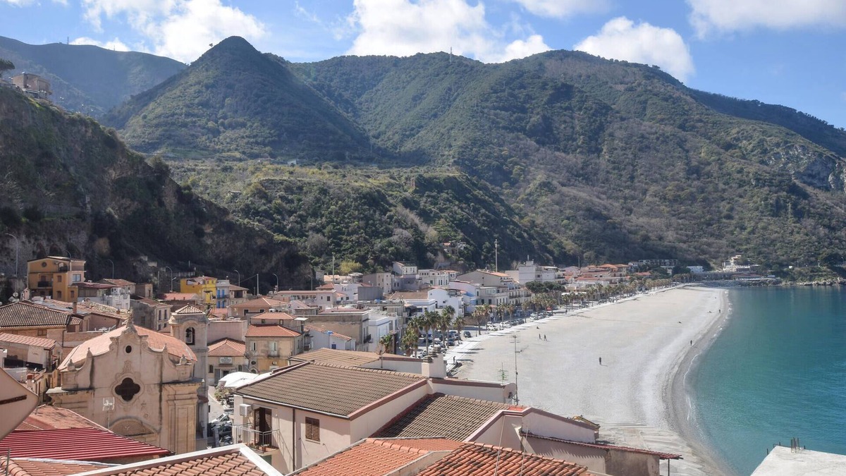 Scilla House | 1 bedroom beautiful home in Scilla