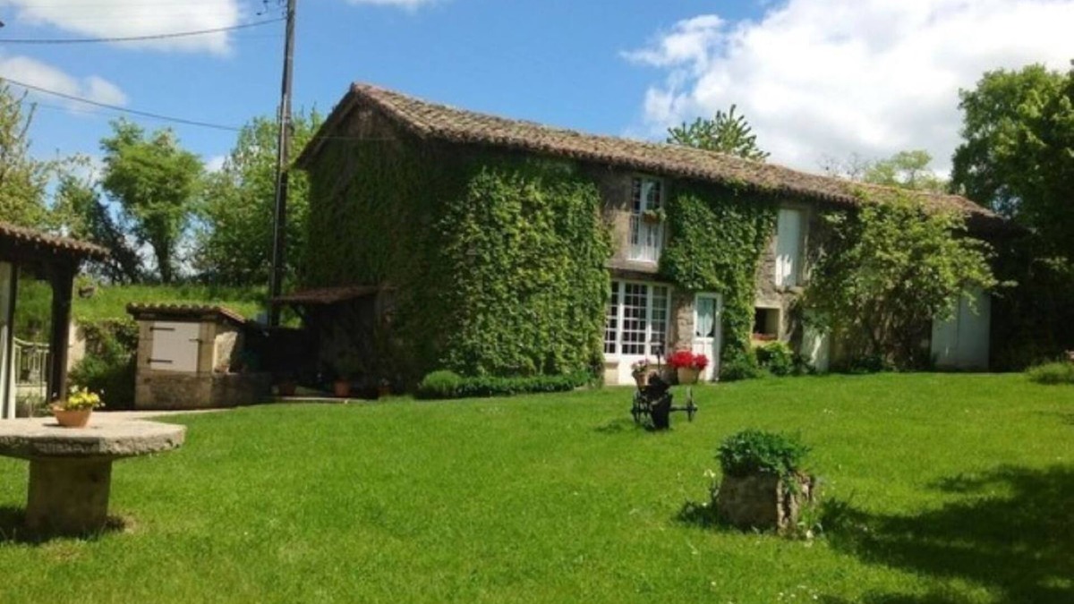 Sonnac Bed & Breakfast | 1 bedroom bed & breakfast in sonnac