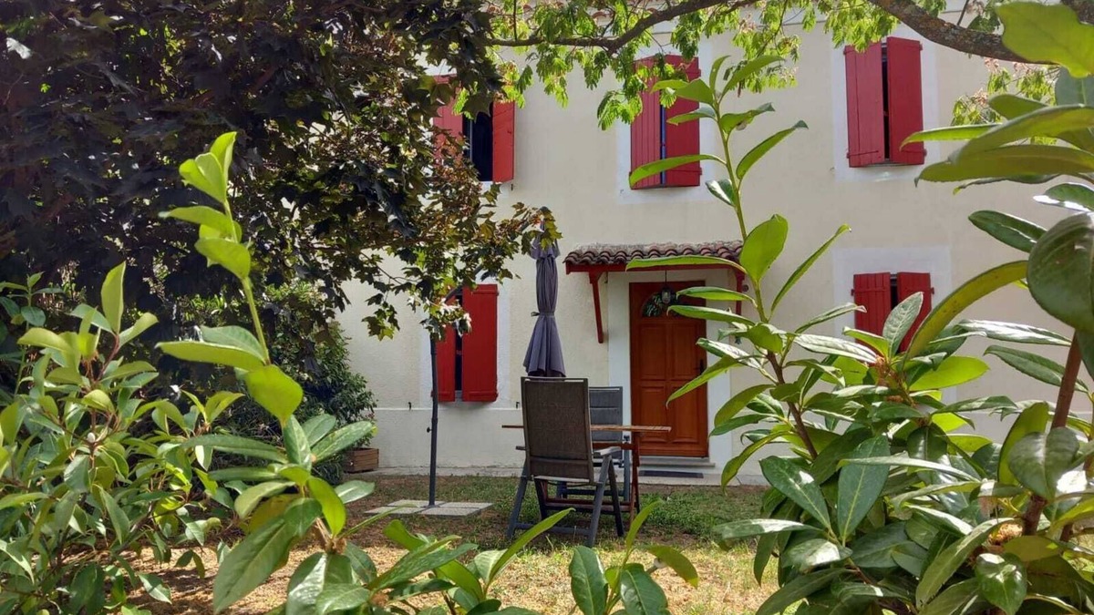 Volx Bed & Breakfast | 1 Bedroom Bed & breakfast in Volx