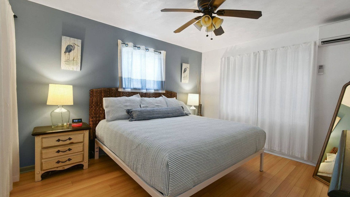 Palm Beach Shores Apartment | 1 Bedroom boutique apartment by the beach