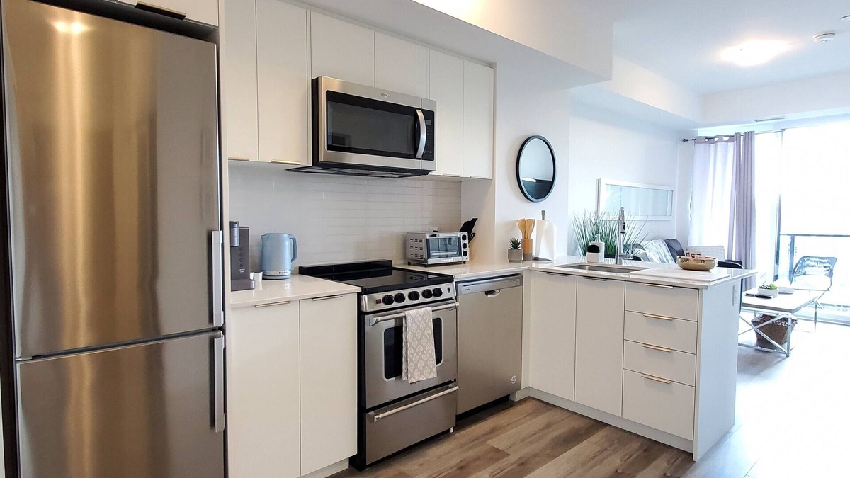 Waterloo Condo | 1 bedroom Condo in Waterloo with Balcony