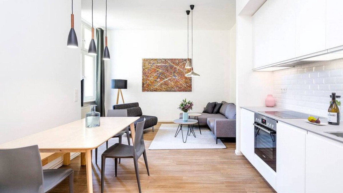 Mitte Apartment | 1-Bedroom Apartment 70sqm with a cozy living room(3)