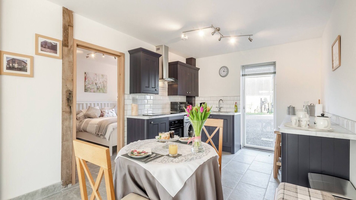 Hethel Cottage | 1 bedroom accommodation in Shotesham All Saints