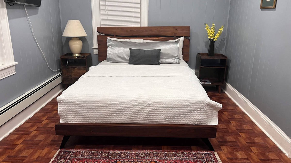 Clason Point Apartment | 1-bedroom in the Bronx next to nearby parks and ferry.