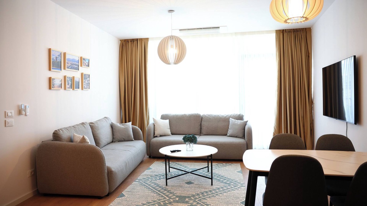 Tirana Apartment | 1-bedroom Lake View Apartment close the centre of Central Tirana