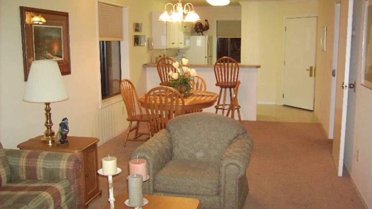 Spirit Lake Resort | 1 Bedroom Lock-Out at Village West