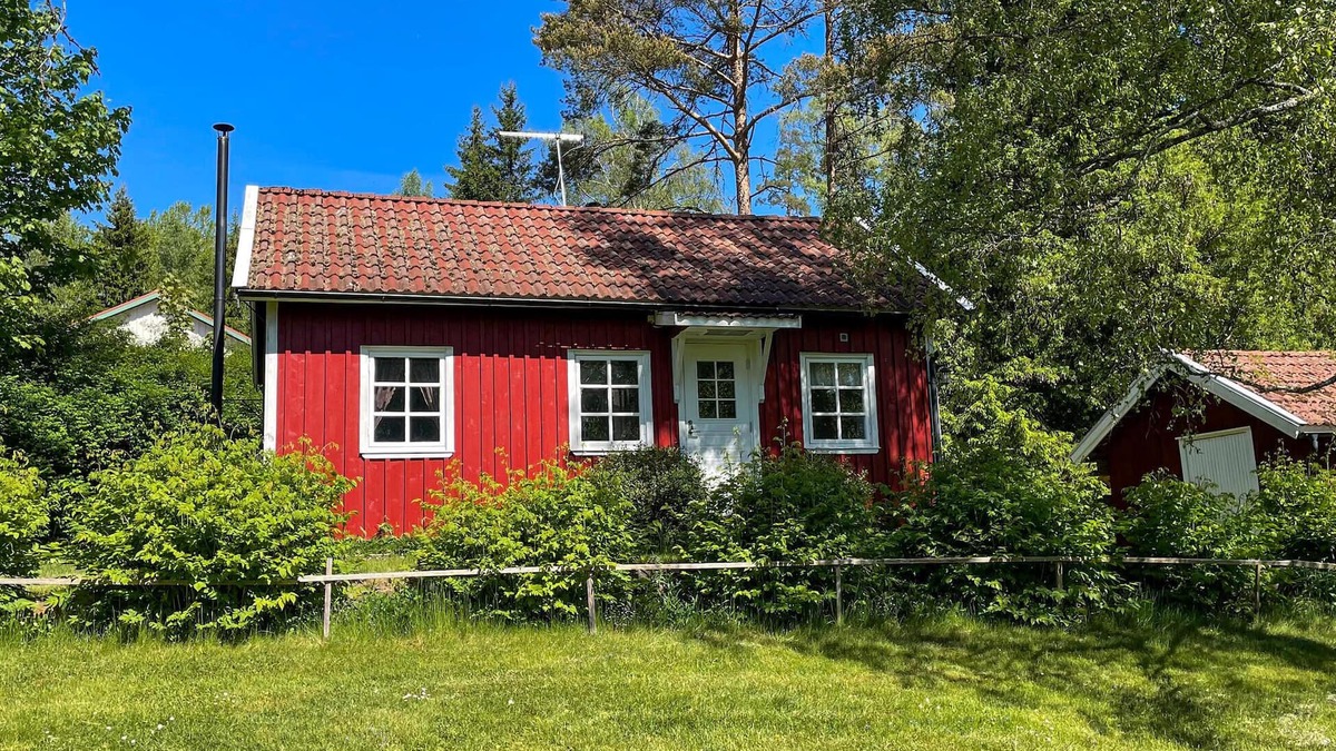 Aspered House | 1 bedroom lovely home in äspered