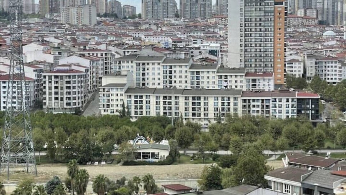 Esenyurt Apartment | 1-bedroom nearby services&park Wi-fi parking-AM2