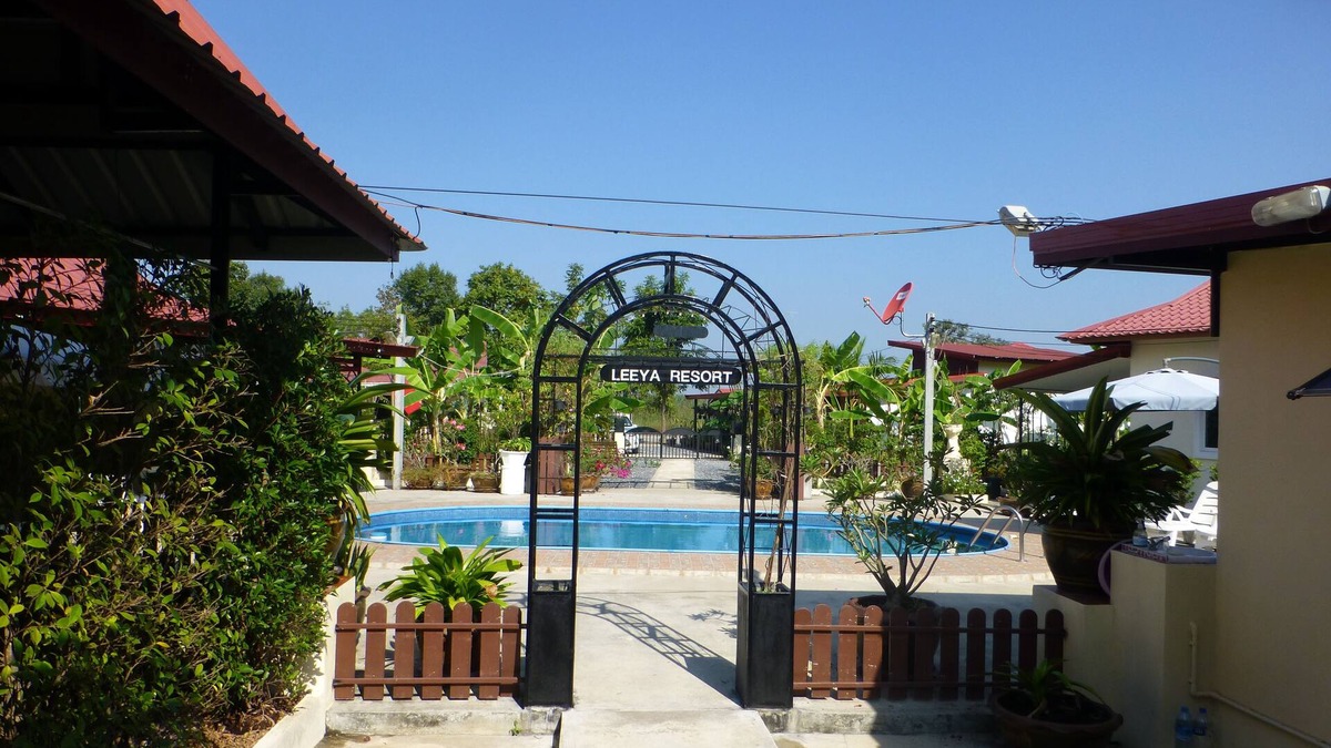 Chiang Wang House | 1 bedroom pool Villa Tropical fruit garden Fast Wi-Fi Smart Tv Home Cooking