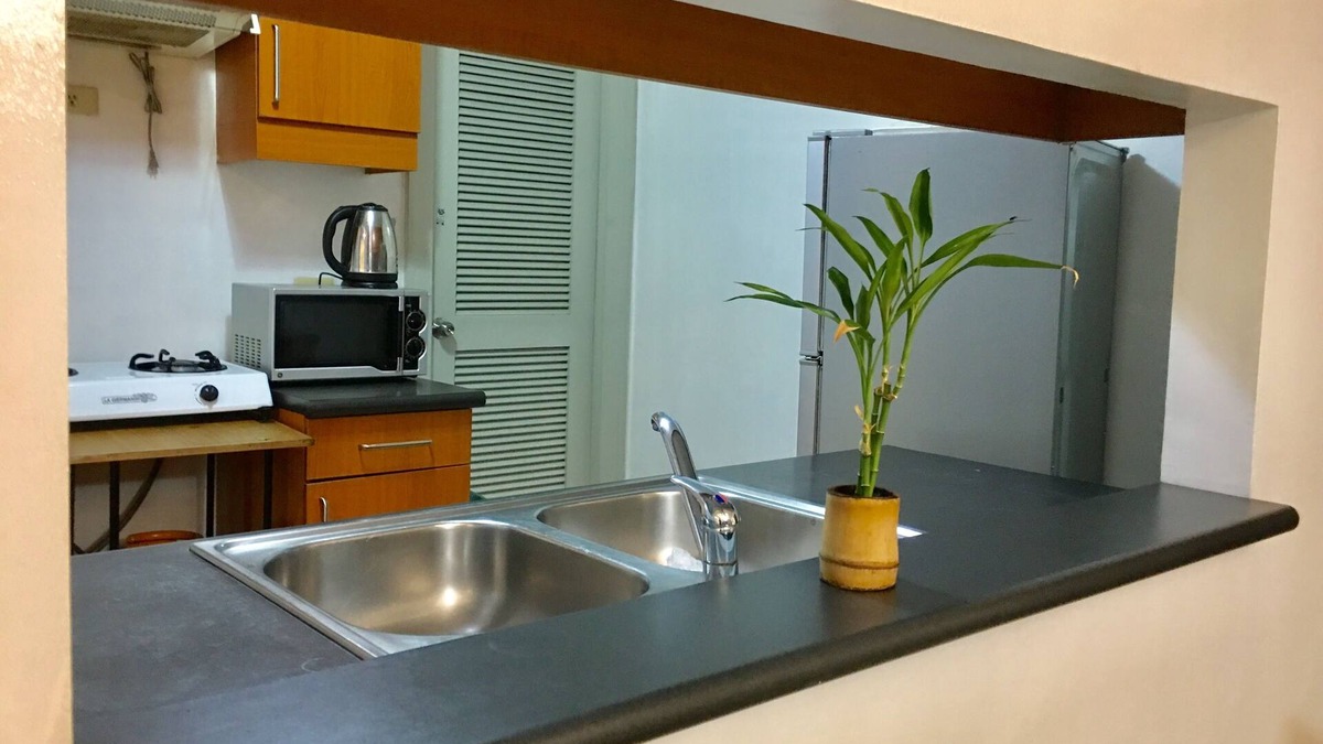 Barangay 670 Condo | 1 Bedroom Robinson’s Place Manila