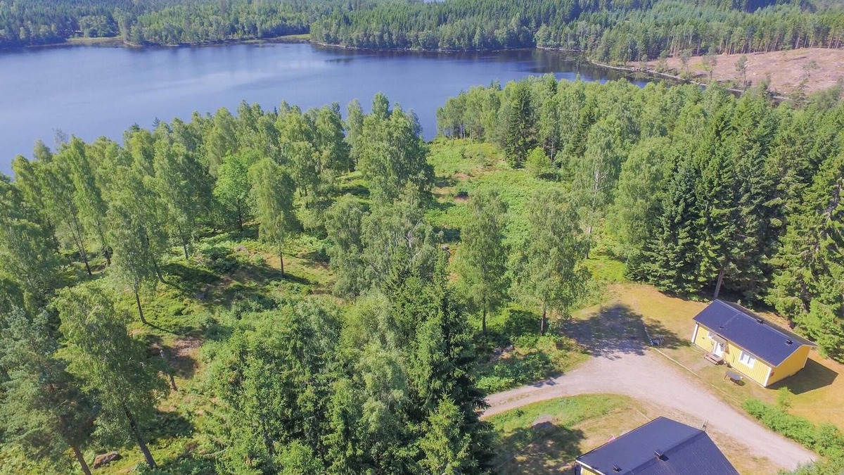 Fegen House | 1 bedroom stunning home in Fegen