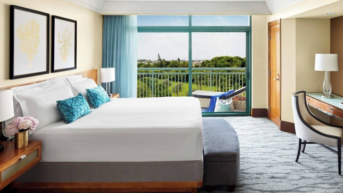 Paradise Island Resort | 1 Bedroom Suite Terrace View - 1 King bed - 974 Sq Ft - Max Occupancy: 4 Guests