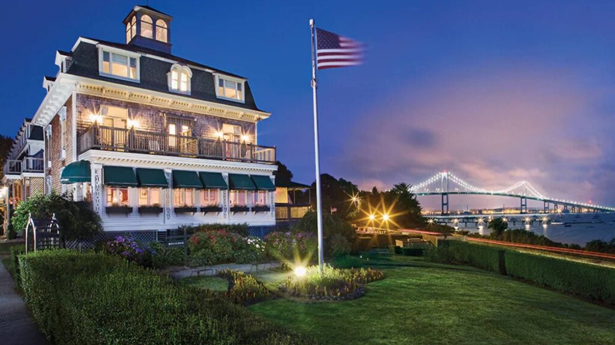 Jamestown Resort | 1 Bedroom Suite in Victorian Style, Jamestown, RI