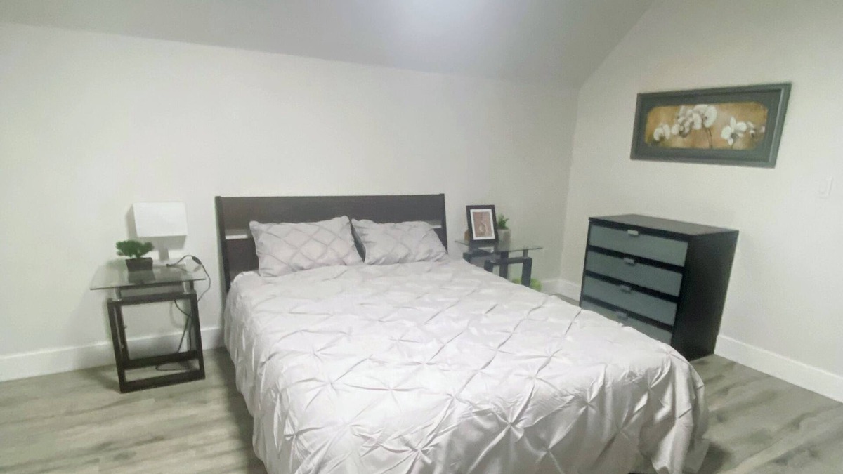 Chilliwack Proper Village West House | 1 bedroom suite private( no share ) in chilliwack