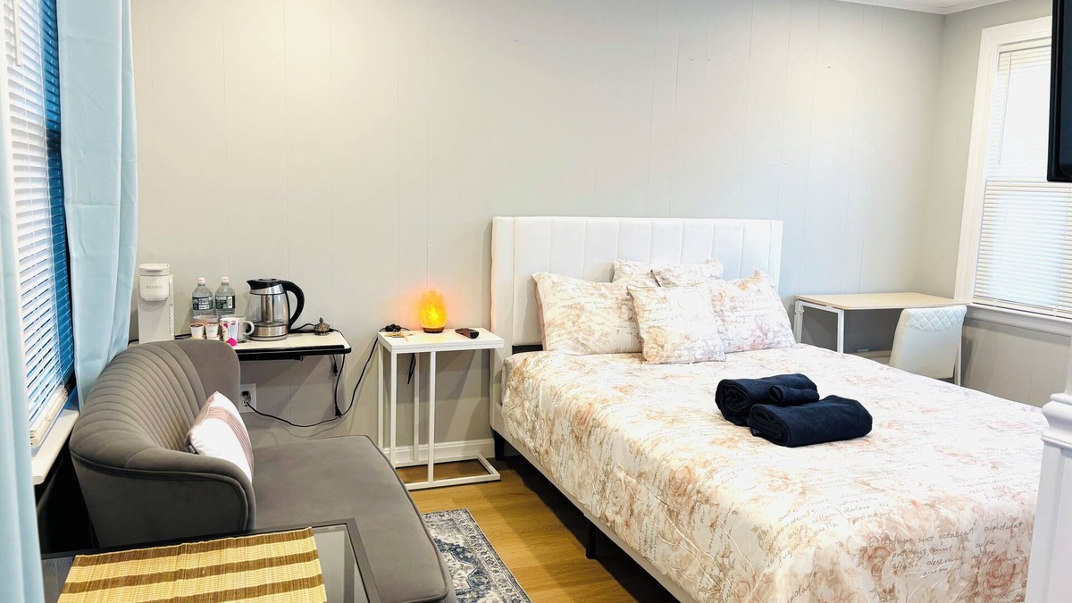 West Abington Apartment | 1-bedroom unit with Private Entrance/Laundry/Kitchen/Parking