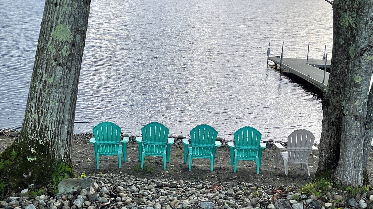 Appleton Cottage | 1-bedroom with loft cottage on beautiful Sennebec Pond with WiFi and heat pump.