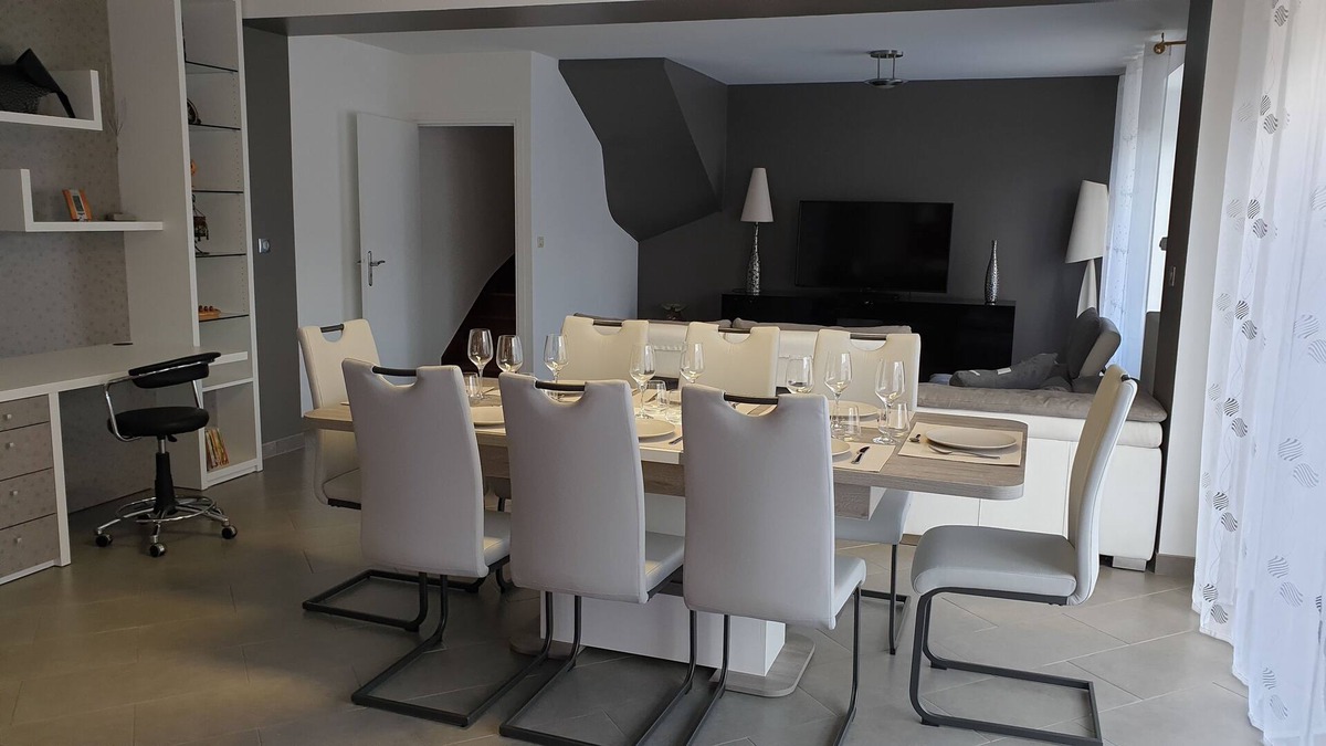 Ouzouer-le-Marche House | 1- BizyFamily: 1 whole house of 160 m2 (8pers.)