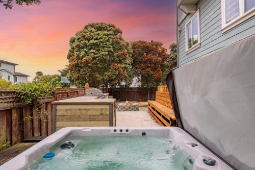 El Granada House | 1 block to beach, Private Hot Tub, Fire Pit and BBQ