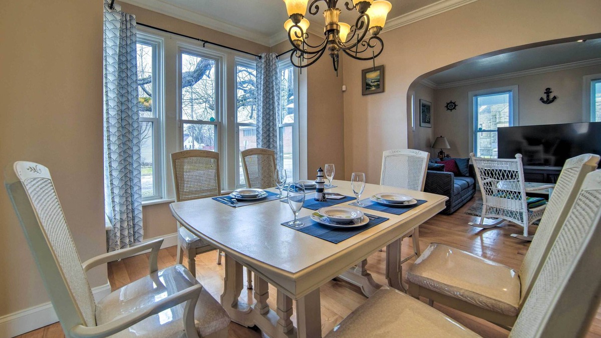 Ashtabula House | 1 Block to Bridge Street: Lake Erie Vacation Home!