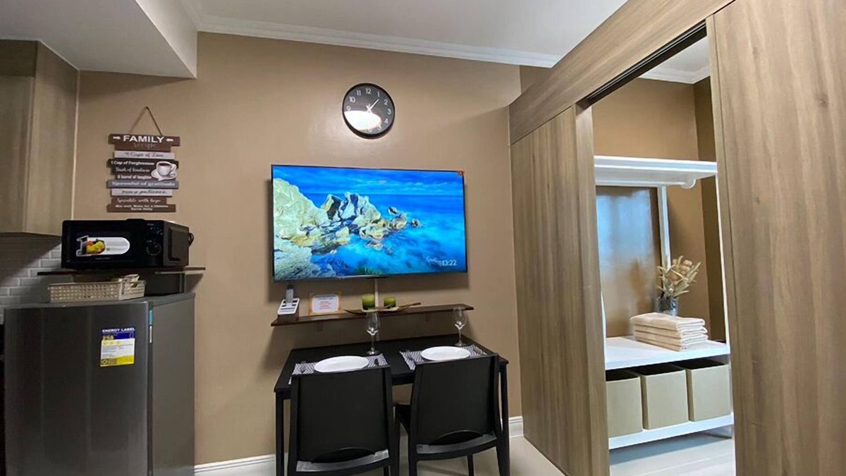 Highway Hills Condo | 1 BR Fully Furnished Condo in Mandaluyong with Pool and Parking - Fame3 - 2030