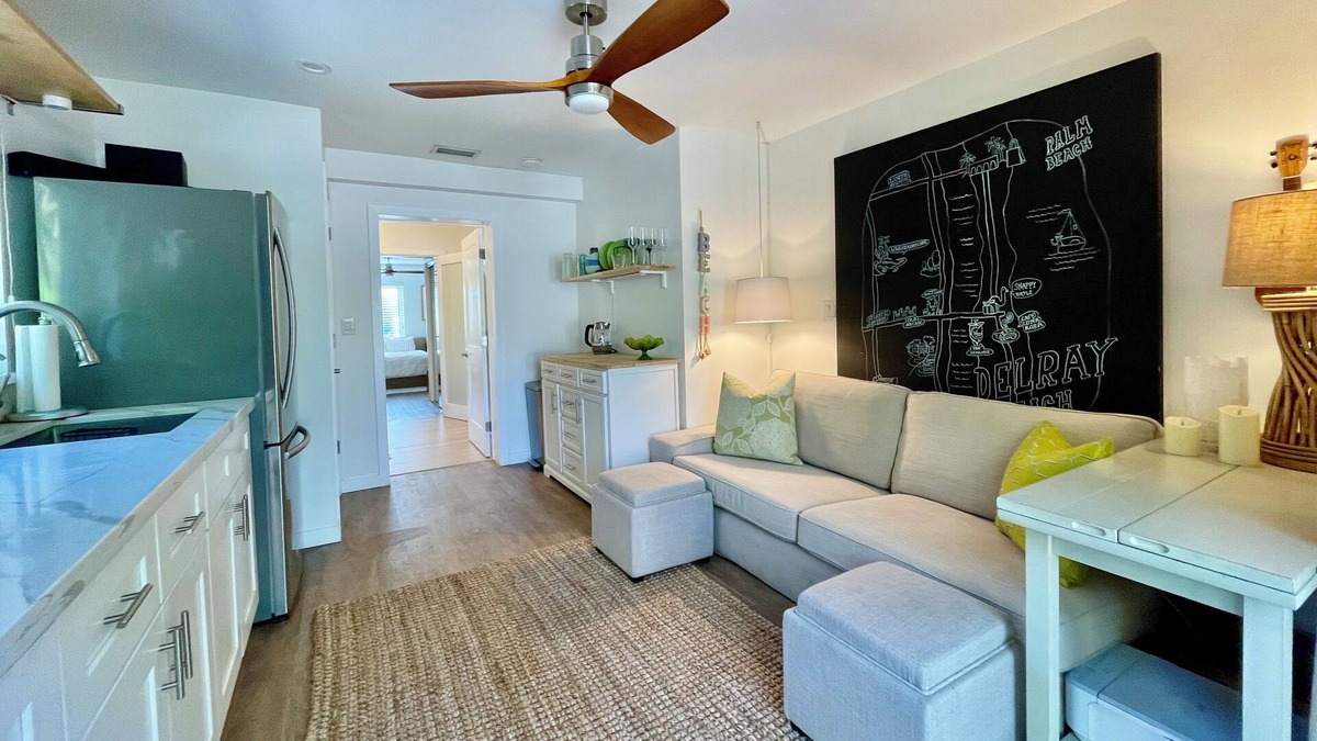 Osceola Park House | 1 BR Private Guest House, well-appointed with every amenity