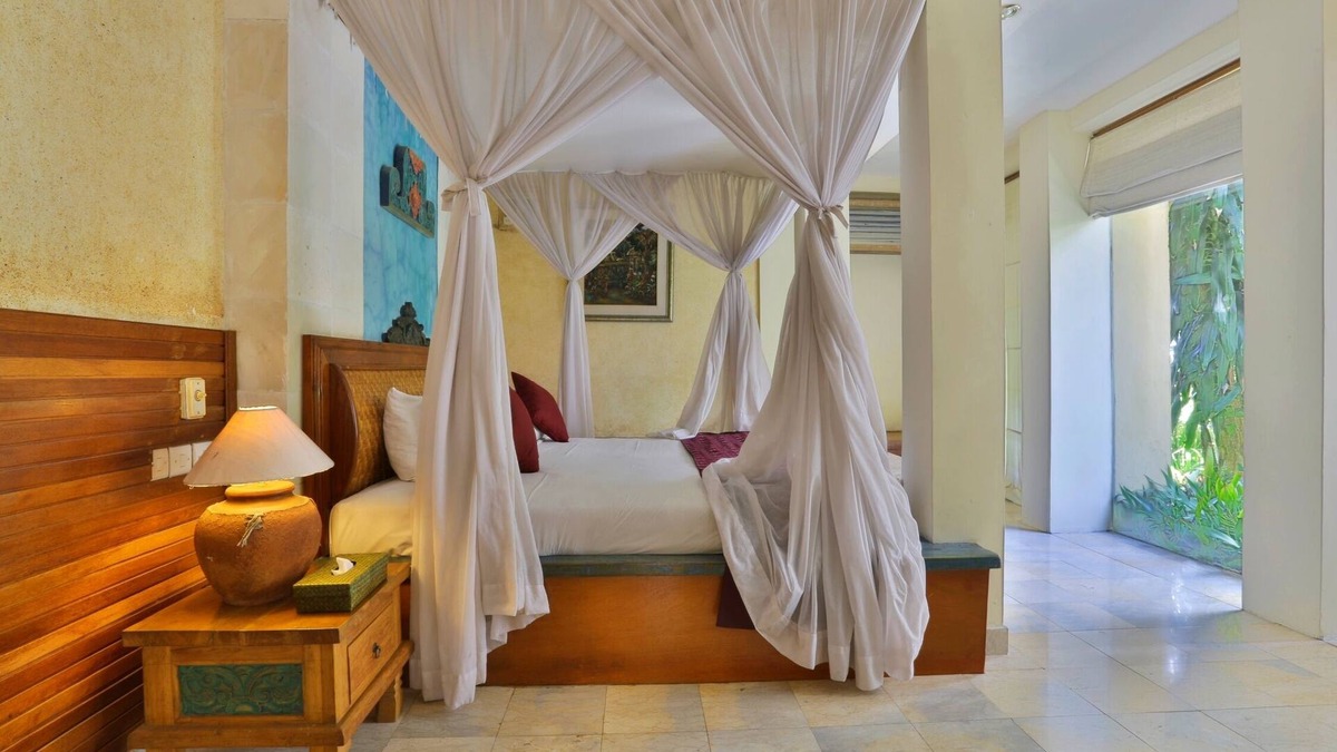 Penatih Villa | 1 BR Villa near Ubud with a private plunge pool and a living area incl breakfast