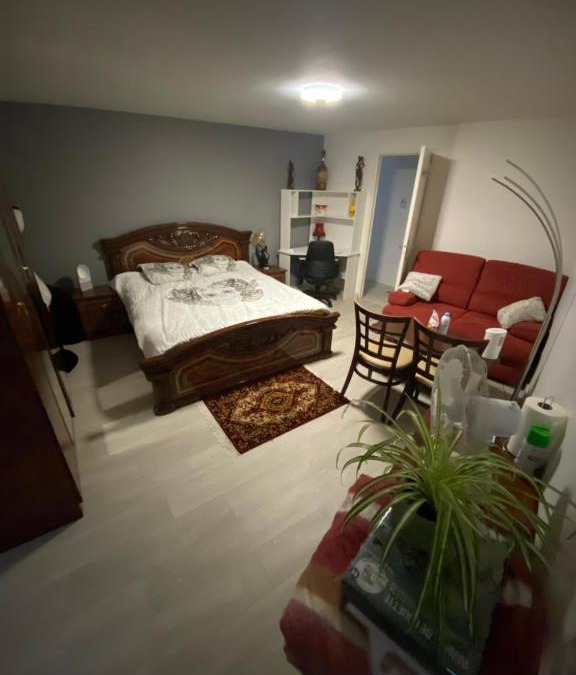 Auvernaux House | 1 Chambre chez l habitant, 1 à 4 pers, Park ext, TAXI VTC 6places disponibles