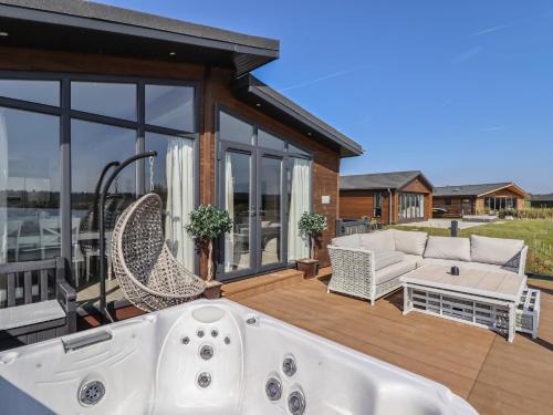 Oakmere House | 1 Delamere Point