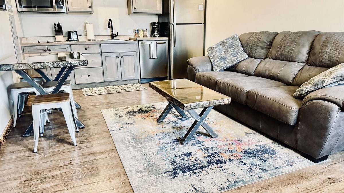 Moab South Valley House | #1 Dog Friendly, Walking distance to Hiking Trails