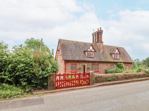 Tarporley House | 1 Fountain Cottages