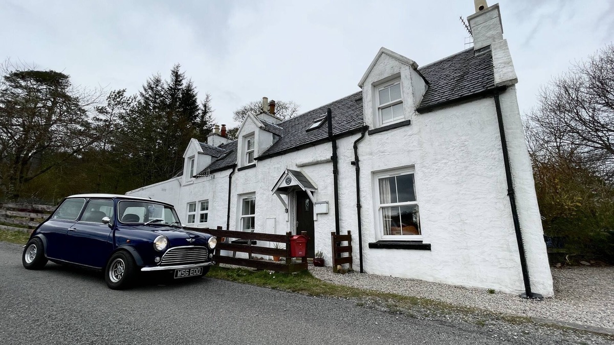 Suladale Cottage | 1 Keepers Cottage, Skeabost Bridge, Isle Of Skye