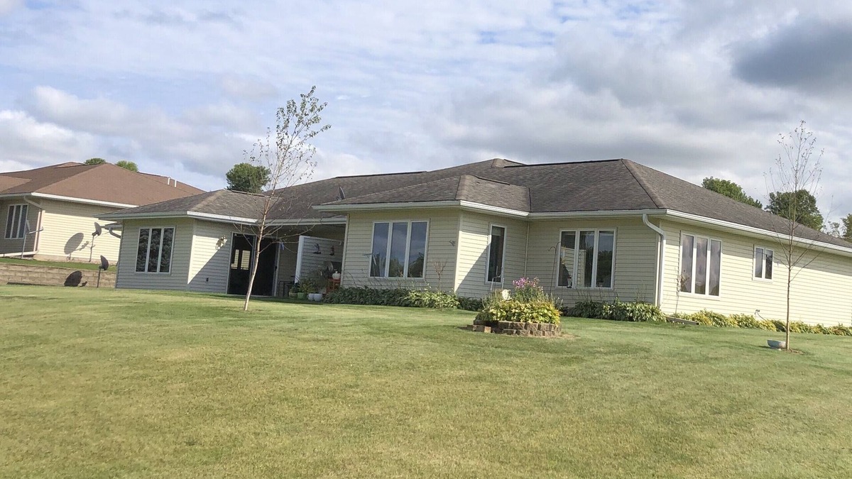 Mondovi House | 1 level Golf Course Property think Golf/Hunting/Fishing/ATV’s/Snowmobiling