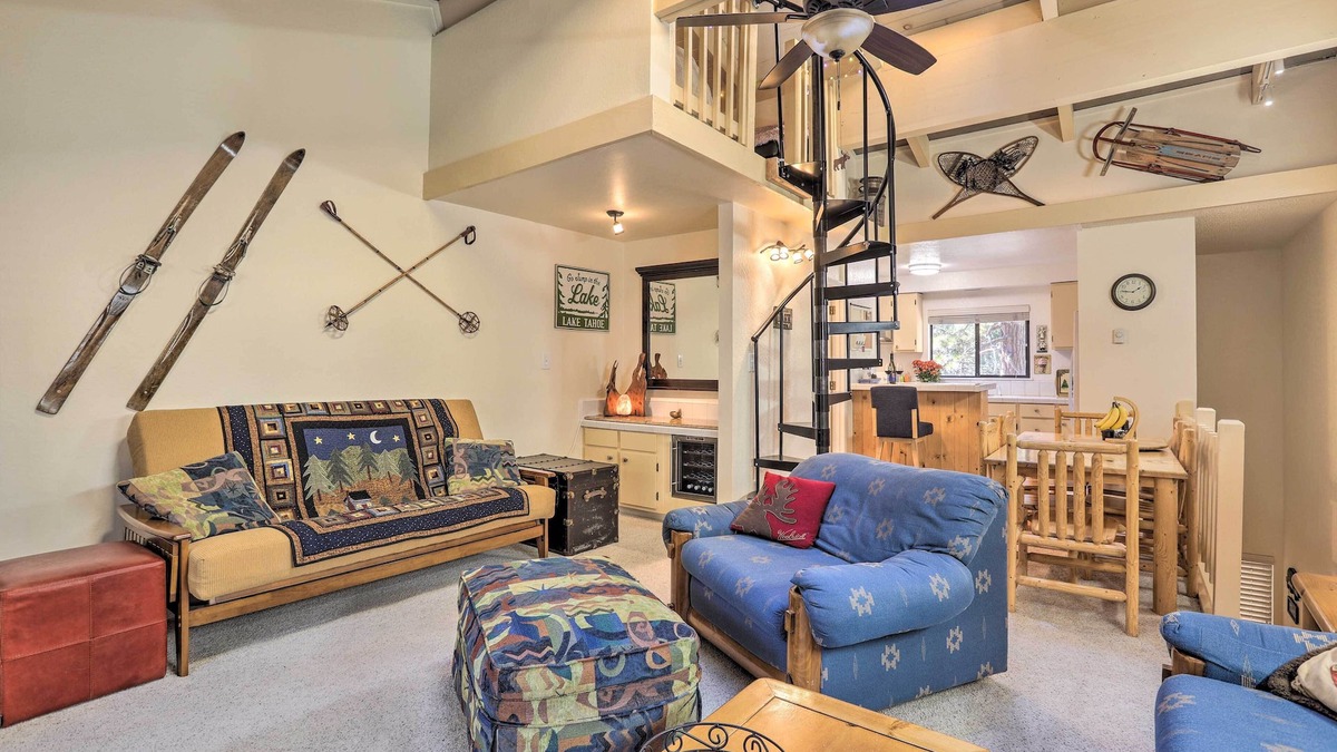 Incline Village Condo | 1 Mi to Beach: Incline Village Condo w/Rafts!
