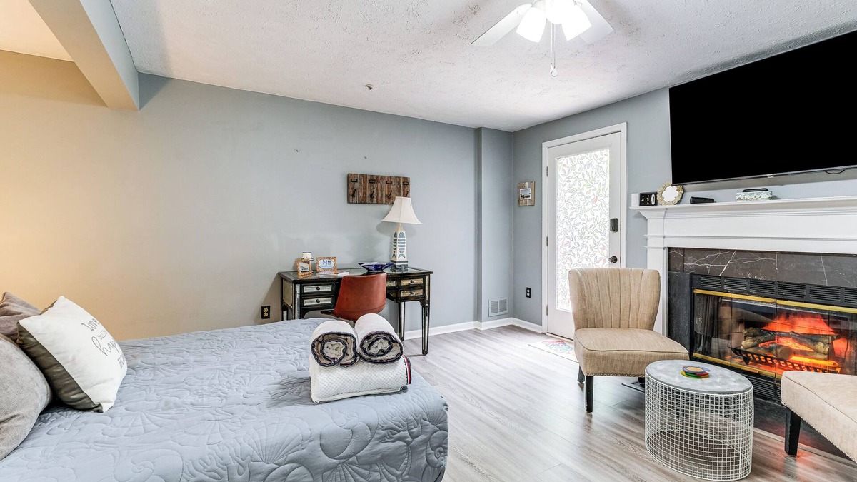 Croom Apartment | 1 Mi to Boardwalk: Convenient North Beach Apt!