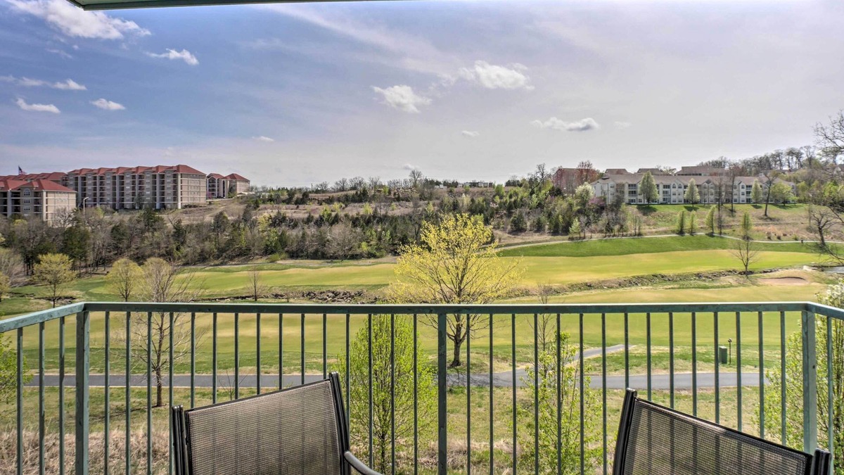 Branson Condo | < 1 Mi to Branson Strip: Condo on Golf Course!