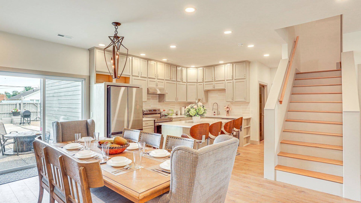 New Albany House | 1 Mi to Downtown New Albany Home