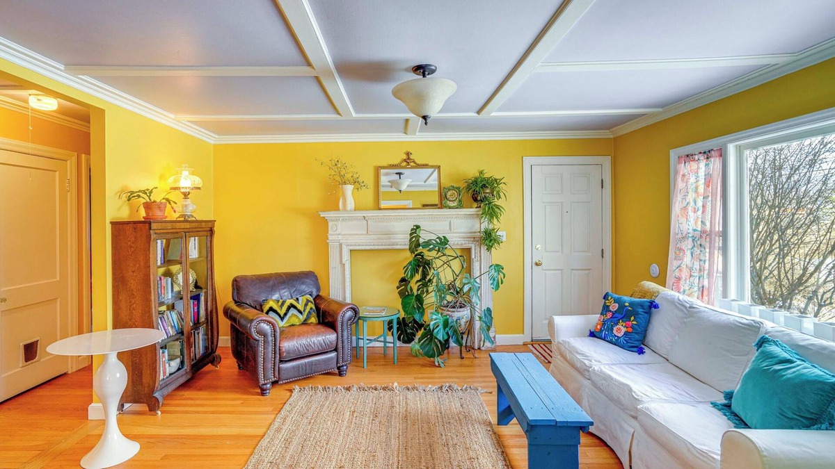 Williamstown House | 1 Mi to Dtwn: Beautiful Home in Williamstown!