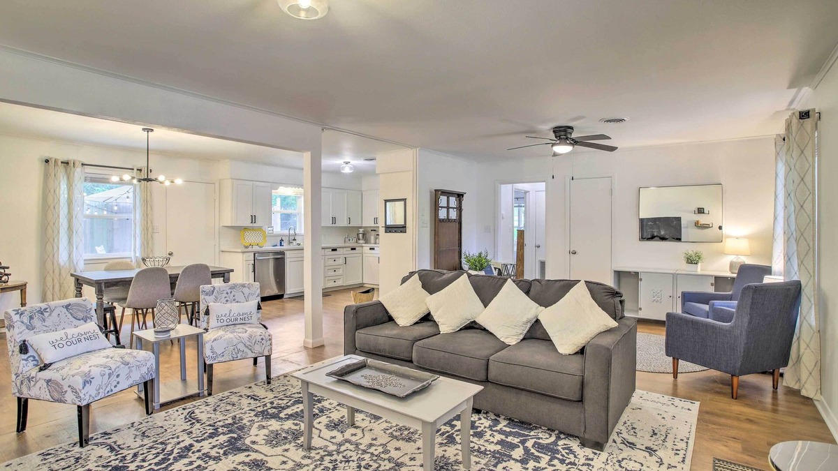 Brenham House | 1 Mi to Main St: Brenham Retreat w/Game Room