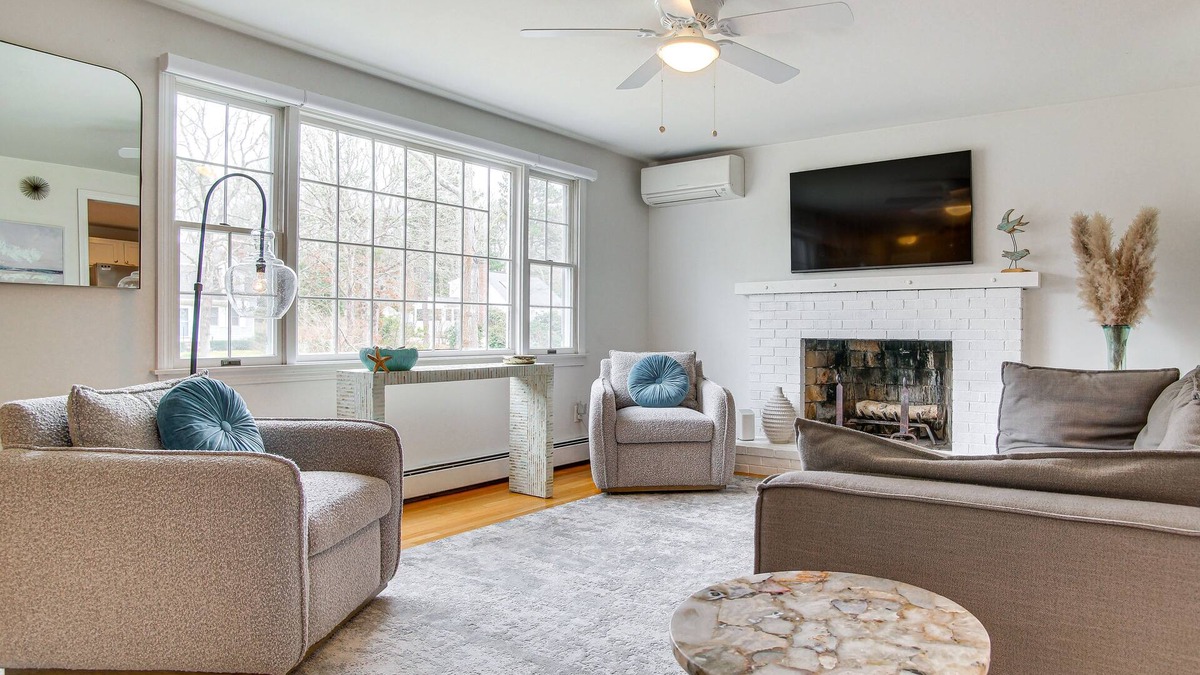North Falmouth House | 1 Mi to Megansett Beach: Charming Cape Cod Home