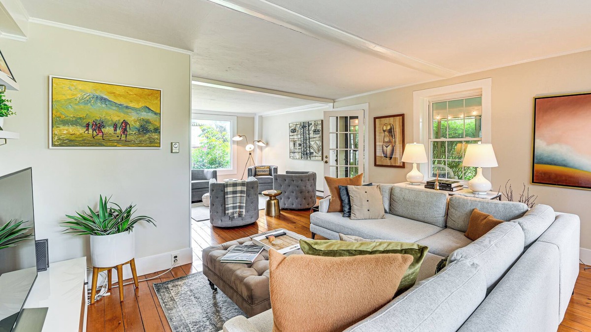Richmond House | 1 Mi to Vineyard: Serene Berkshires Country Escape