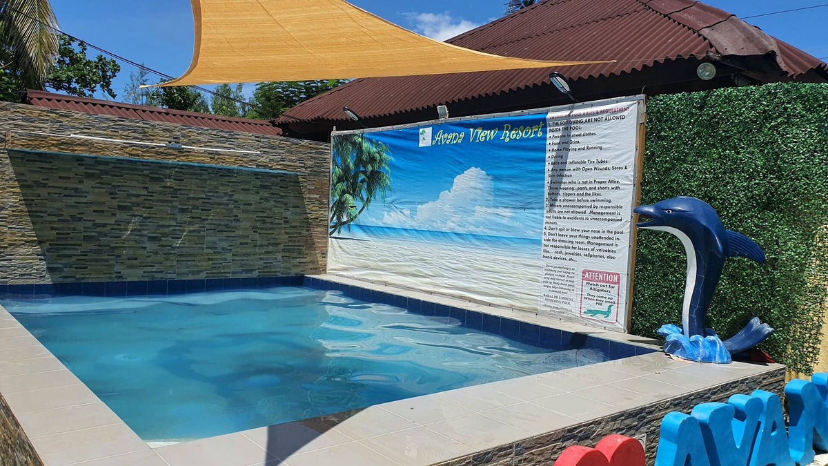 Infanta Villa | 1 min walk to beach Vacation House with pool