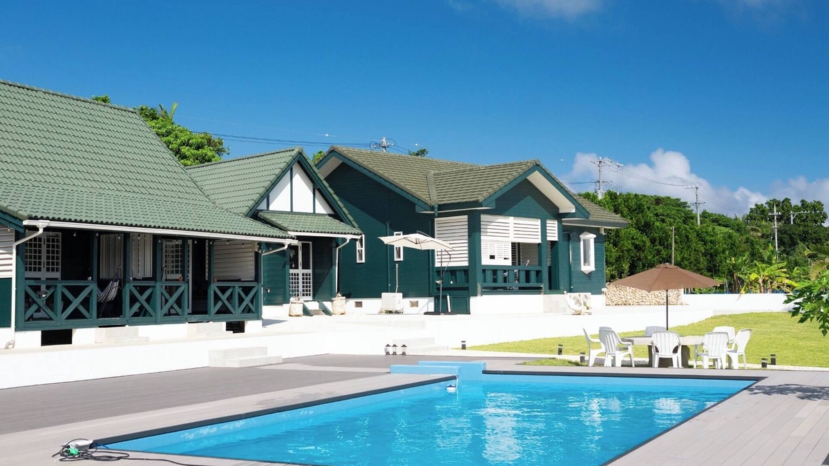 Miyara Apartment | 1 minute to the beach Outdoor pool free car rent/Ishigaki Okinawa